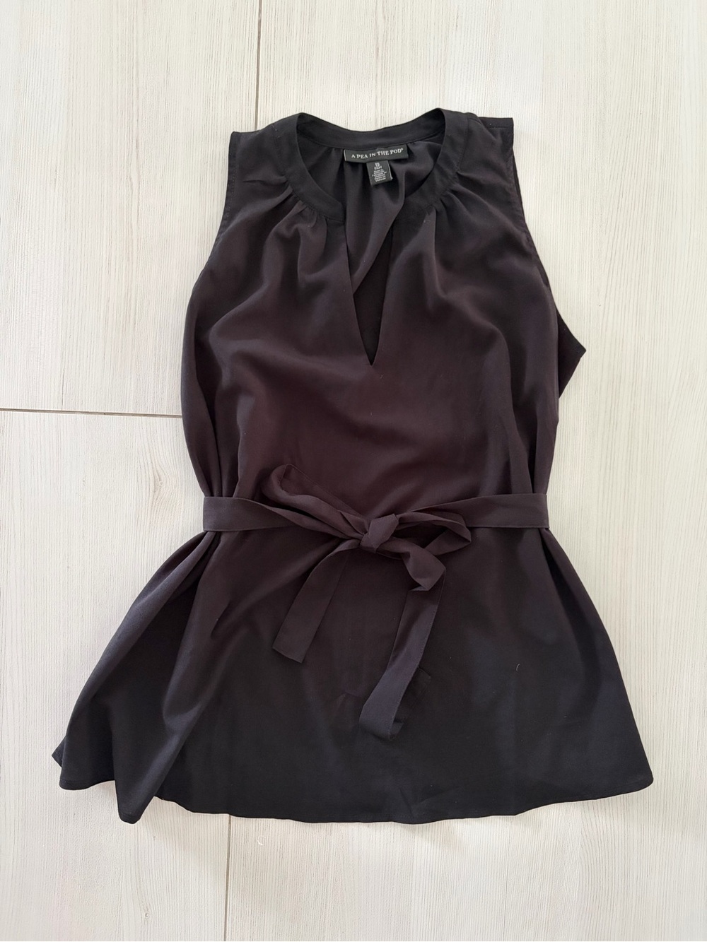 A Pea in the Pod Black Sleeveless Tie-Waist Maternity Top XS